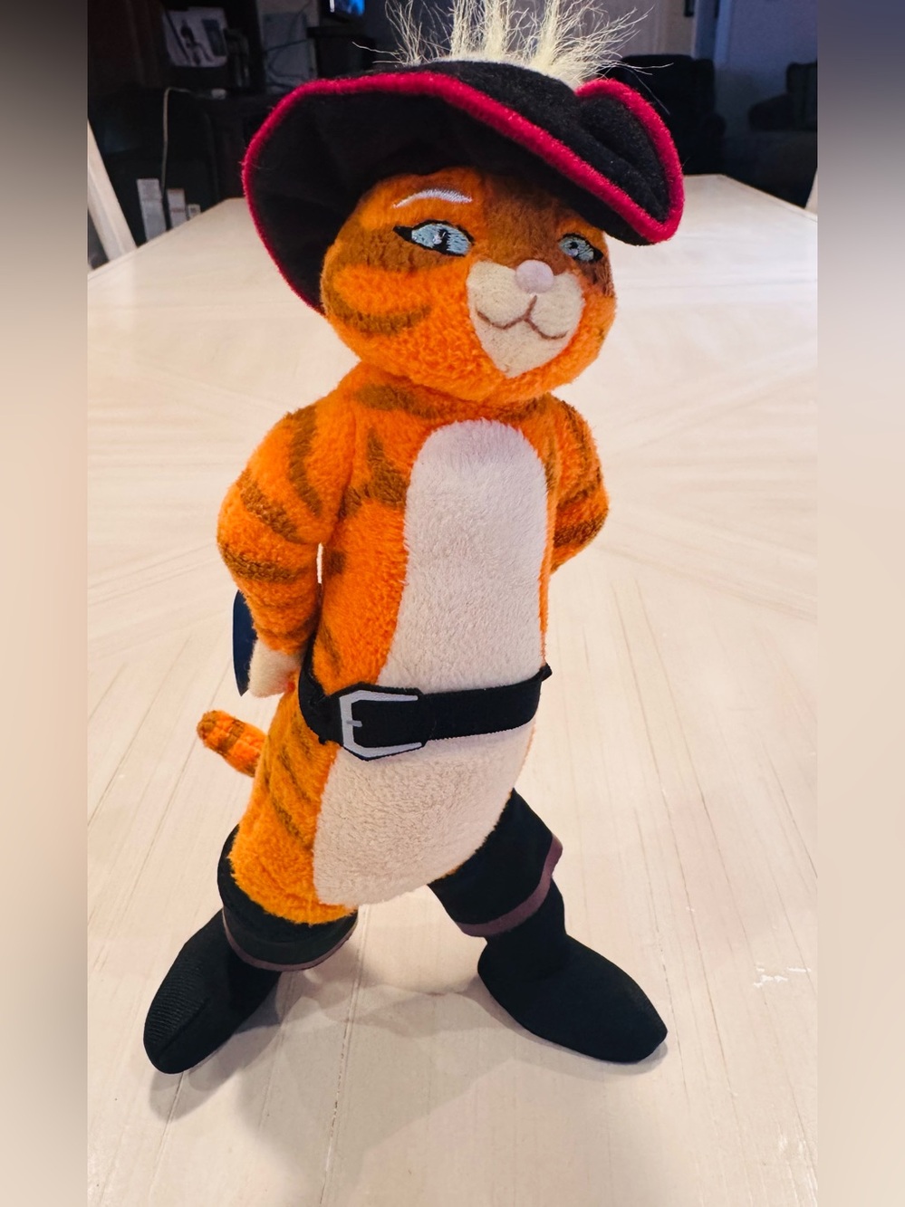2013 Shrek Puss in Boots Plush 8.5” Official DreamWorks Licensed Collectible